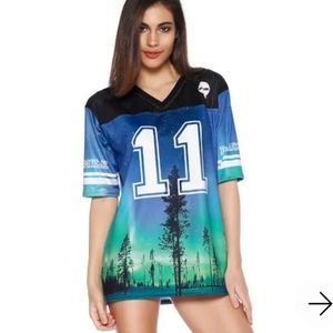 BLACKMILK Aurora Skye Touchdown size Medium